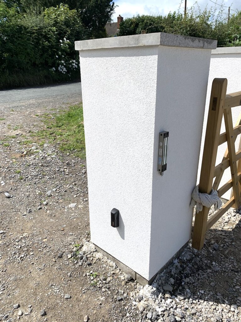 Bedale Render Job, garden walls